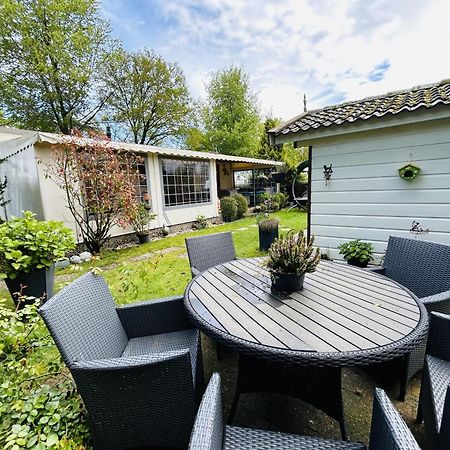Vakantiepark Klein Vink - E11 Арсен Екстериор снимка