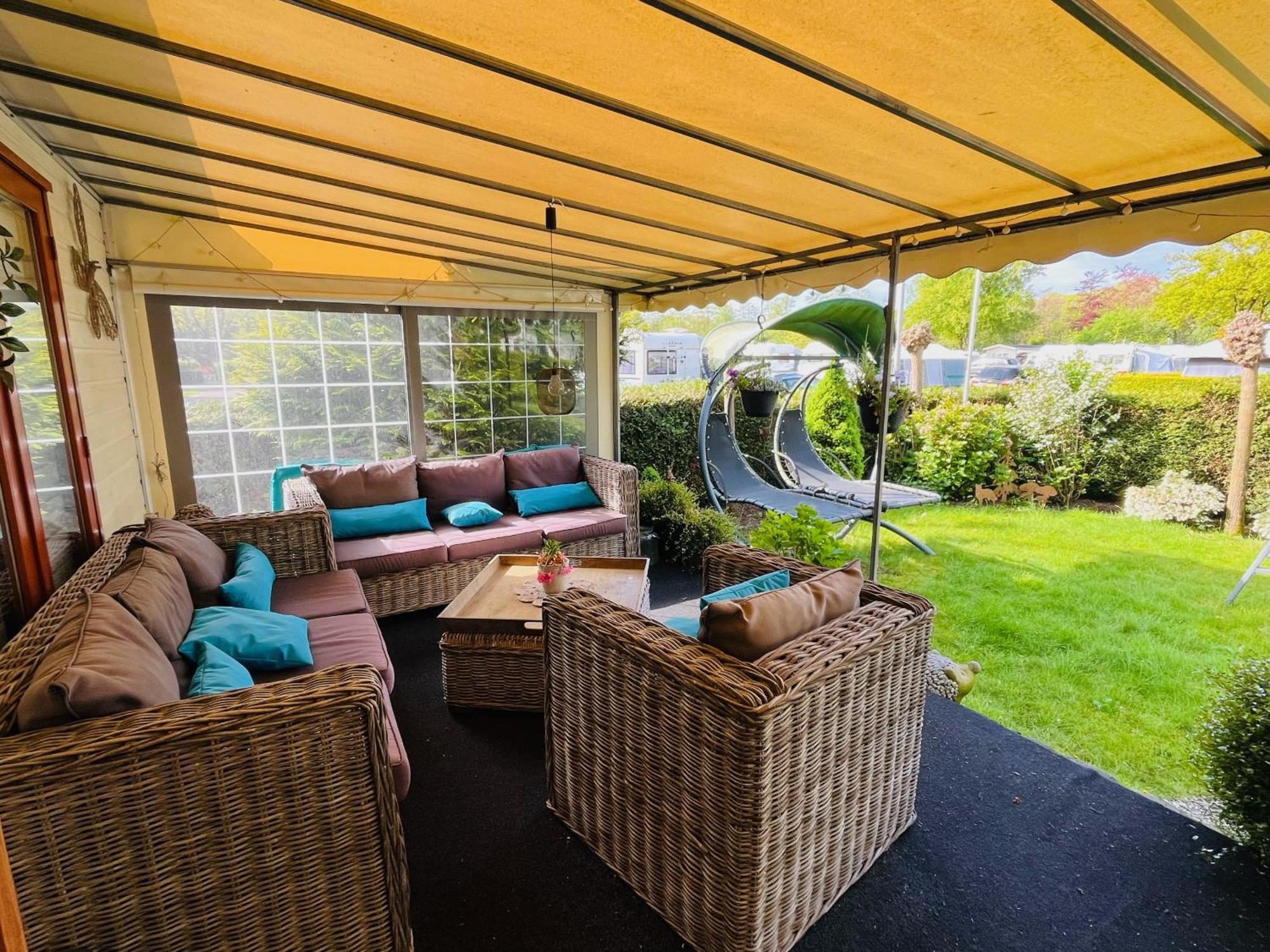 Vakantiepark Klein Vink - E11 Арсен Екстериор снимка